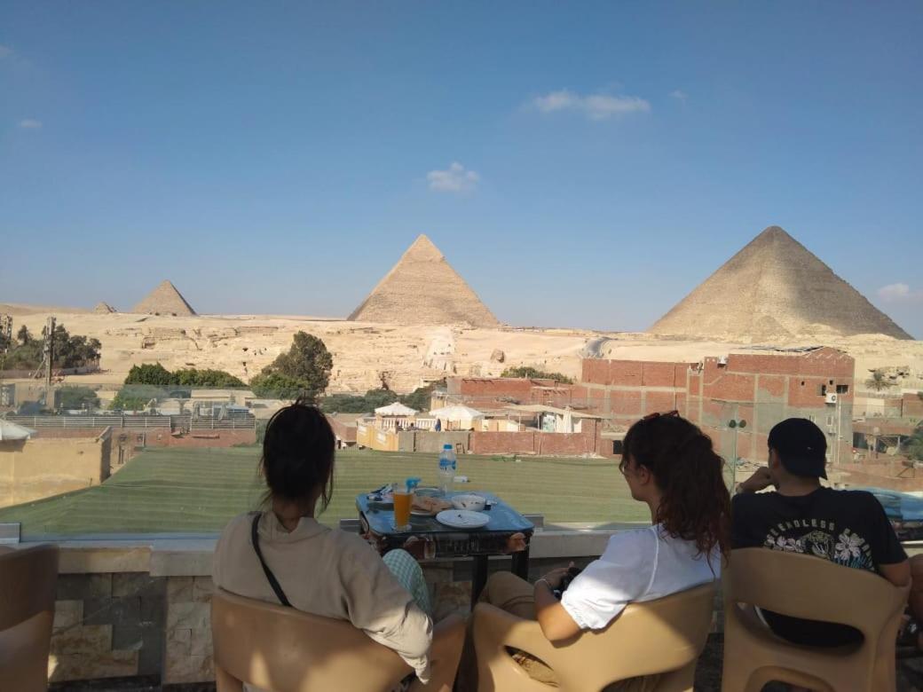 Pyramids Magic View Inn Il Il Cairo Esterno foto