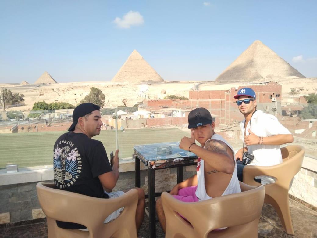 Pyramids Magic View Inn Il Il Cairo Esterno foto