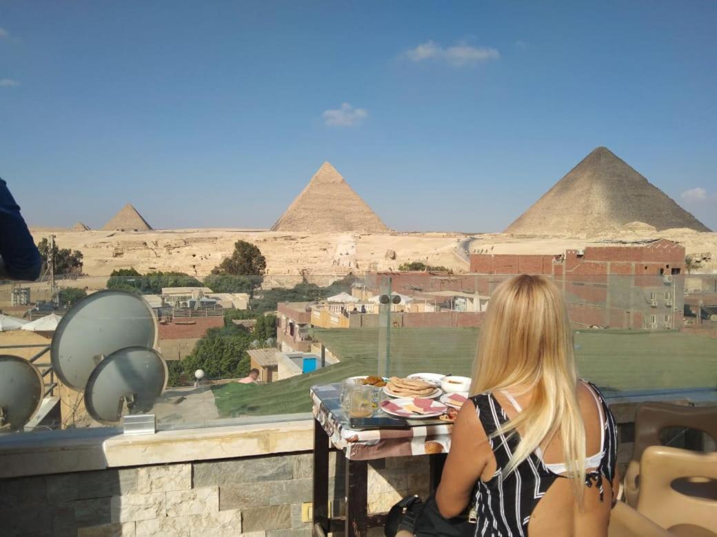 Pyramids Magic View Inn Il Il Cairo Esterno foto