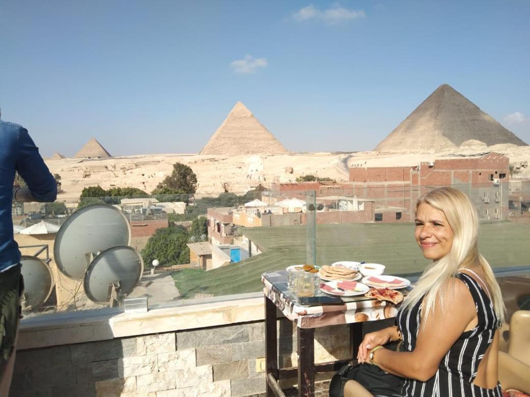 Pyramids Magic View Inn Il Il Cairo Esterno foto